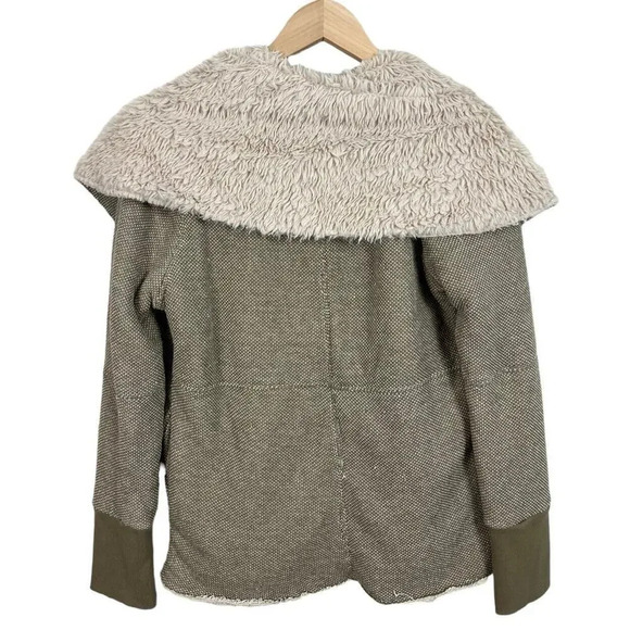 Jack By BB Dakota JC32904 Teddy Fuzzy Size Medium Tie Close Women’s - Picture 2 of 7